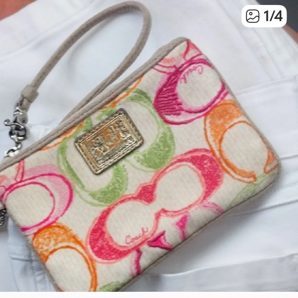 Vintage Coach Poppy Collection Colorful Watercolor Wristlet Bag EUC